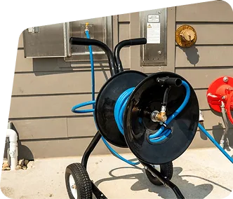 Easiwash power unit and remote hookup station installed at a commercial facility